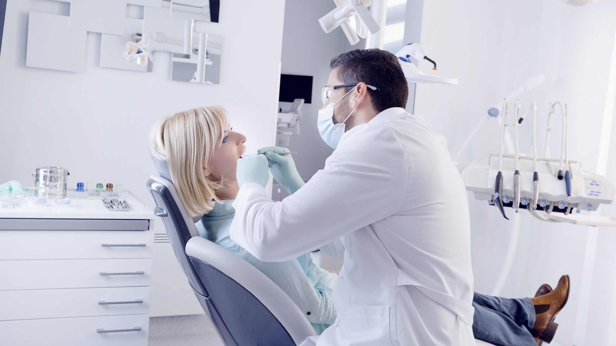 Dentist in Turner, OR