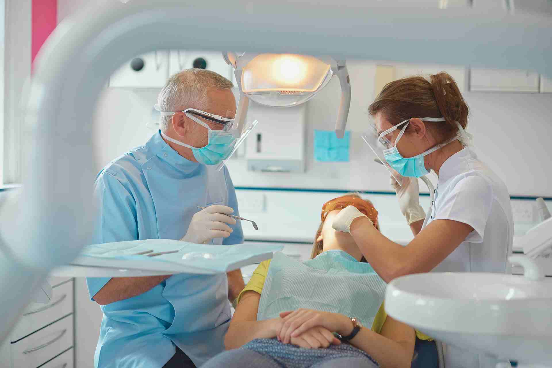 Dentist in Turner, OR